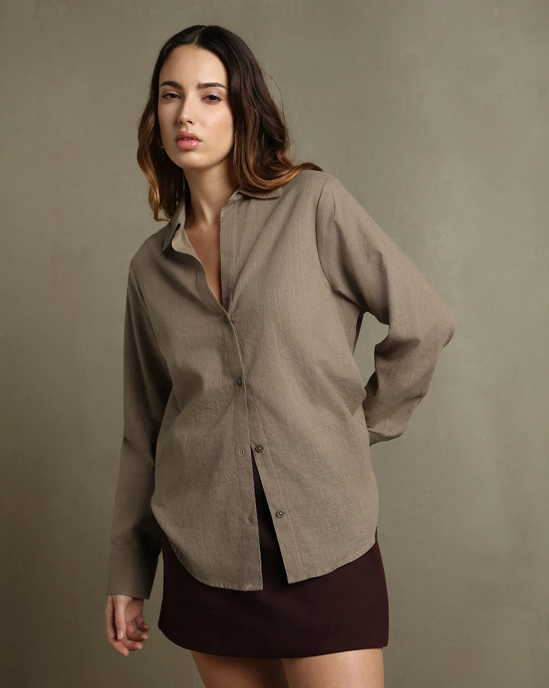 DL Woman Brown Solid Textured Spread Collar Full Sleeves Oversized Shirt