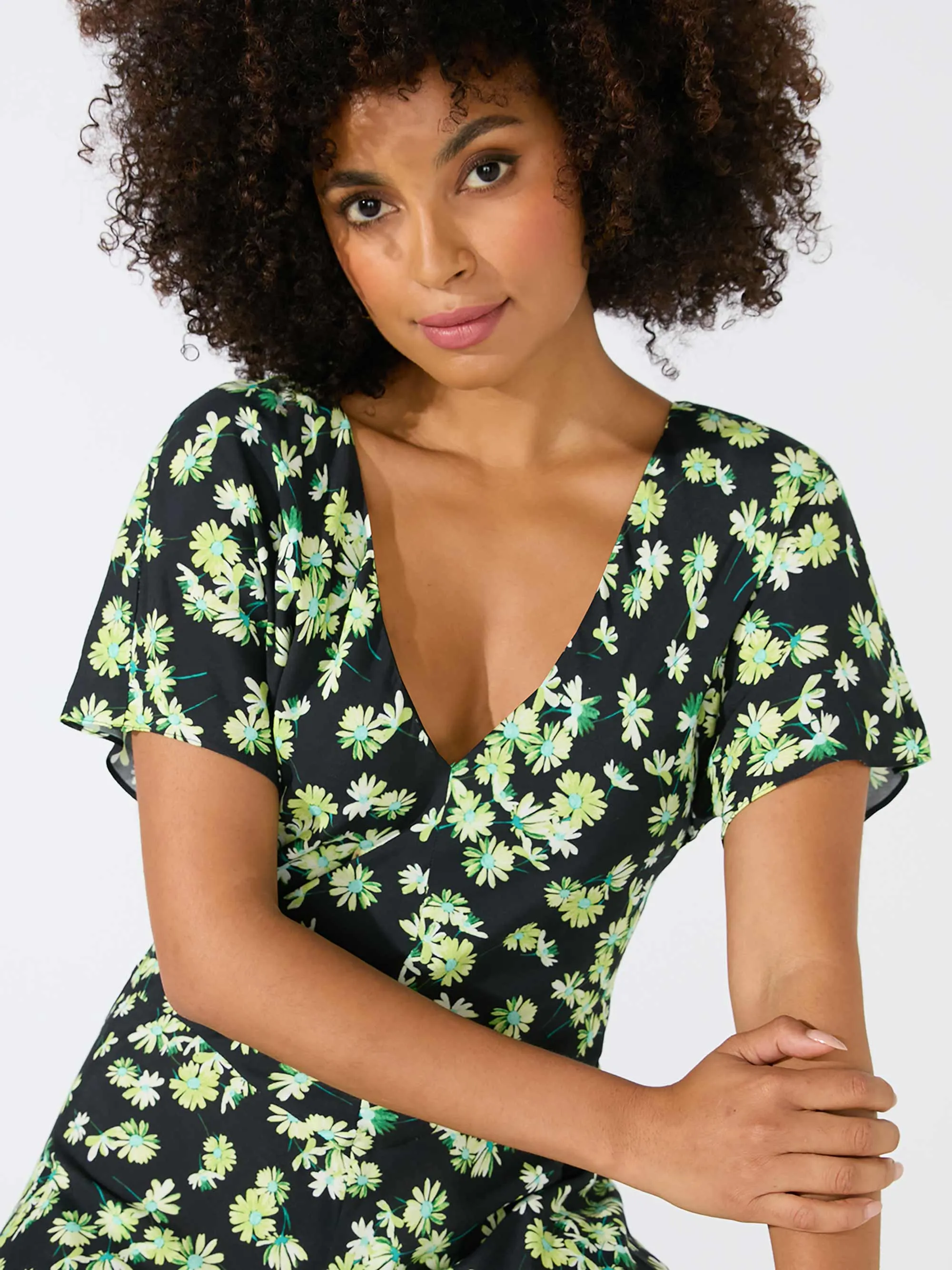 Green Daisy Print V Neck Midi Dress